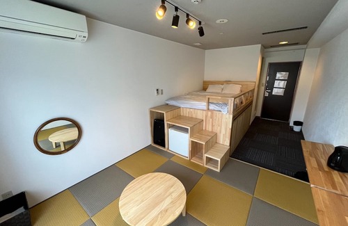 Yuzawa-machi Casa | JapaneseWestern room for 3 people Semidouble bed adjacent hot spring facility / Minamiuonuma Niigata