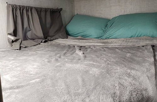 Elgin Casa | Beautiful and cozy, pet friendly camper delivered to your campsite!