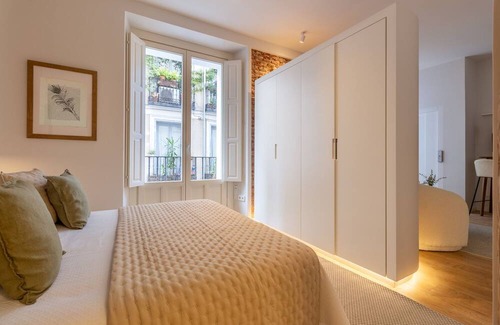 Embajadores Apartamento | Acogedor apartamento para 2 ( Anton Martin II )