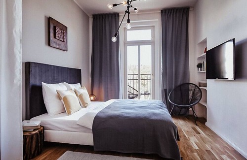 Zizkov Apartamento | TurnKey | King George Square Apartments