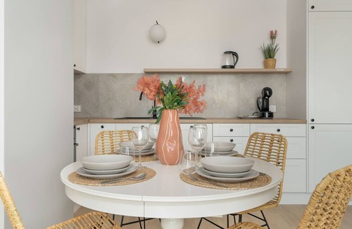 Jezyce Apartamento | Elegant Apartment in Poznan by Renters