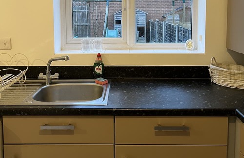 Seisdon Casa | Maidstone-3 bed warm and cosy home