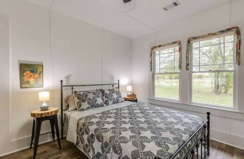 Pottsboro Casa | Cozy Comfort: Your Adorable Home Away from Home