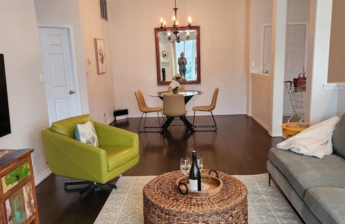 Okanagan-Similkameen Apartamento | Snowbirds! Enjoy Osoyoos’ lakefront, top floor condo, centre of town 55+