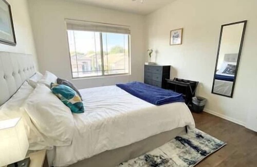Barton Hills Casa | Priv Oasis w/ Pool & Pool Table | Discounted*