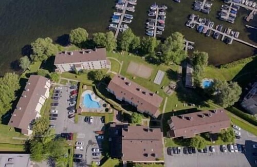 Magog Apartamento | Condo Le Memphré *Bord de Lac*