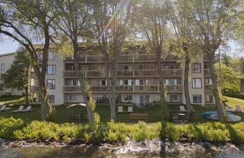 Magog Apartamento | Condo Le Memphré *Bord de Lac*