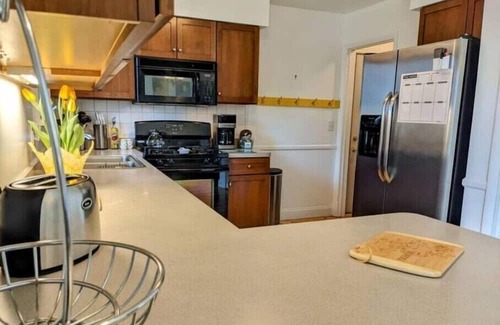 Ann Arbor Casa | Relaxing Oasis-Centrally located Ann Arbor getaway