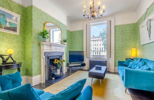 Berwick Cabaña | 4 bedroom accommodation in Hove