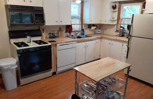 Mora Casa | Beautiful and quite home in a cozy small town setting.