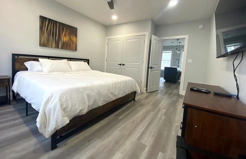 Roanoke Apartamento | Grandin Village Suite