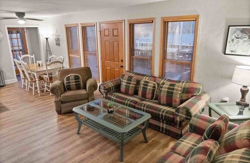 Cadiz Cabaña | Seasonal lake view, hot tub . Ample amenities for your stay at the lake.