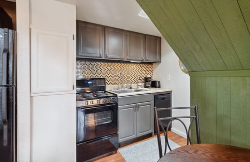 Bellaire Condominio | Schuss Mountain Ski/Golf Condo - On the resort!