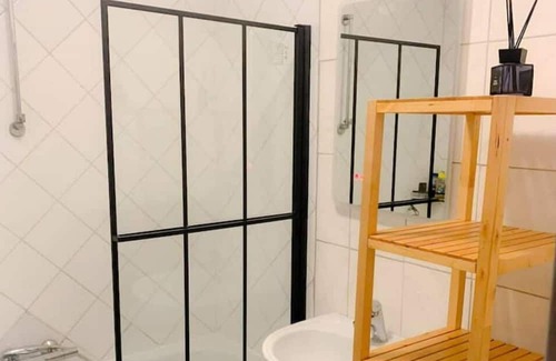 Saint-Fargeau Apartamento | Paris : Charmant 2 Pièces Idéalement Placé