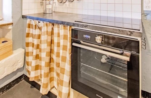 Saint-Julien-de-Civry Casa | Vrbo Property
