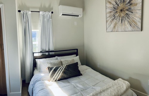Lawrenceville Cabaña | Cozy Suite near Princeton