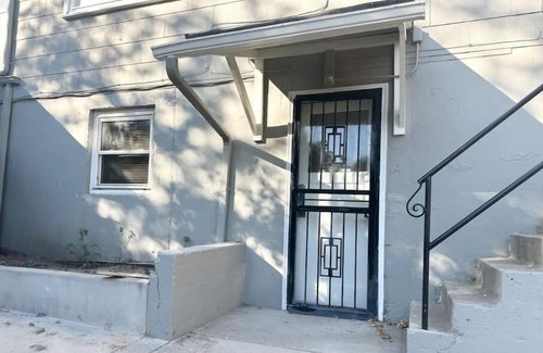 West University Casa | Central located newly renovated duplex house,3 bd 1 bath whole downstairs unit