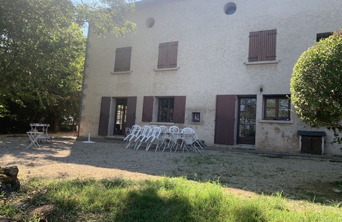 Taluyers Casa | Grande Maison Familiale 18kms de Lyon ,cheminée ,piscine Grand Parc