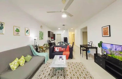 Puchong Apartamento | Mountain view Apt perfect for big group @SetiaWalkn