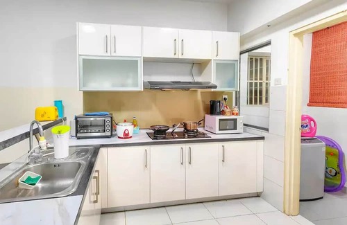 Puchong Apartamento | Sunset view Apt perfect for Biz/Family @ SetiaWalkn