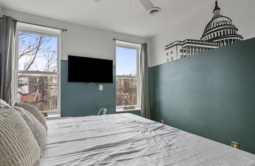 H Street Corridor Cama Y Desayuno | The London Flat! - Capital Hill DC