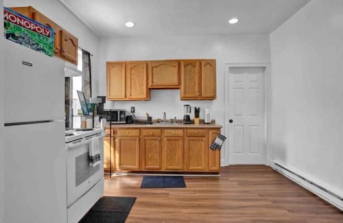 St. Paul's Park Apartamento | 2nd flr Paradise downtown Allentown! Secured parking lot