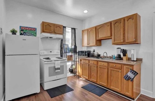 St. Paul's Park Apartamento | 2nd flr Paradise downtown Allentown! Secured parking lot