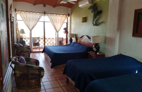 Rincón de Guayabitos Hotel | Villa Corona del Mar