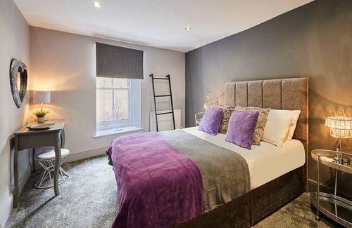 South Charlton Casa | Host & Stay | Majestic Purple