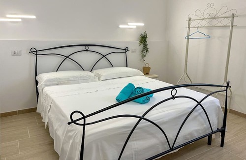 Cabras Cama Y Desayuno | B&B Dimora Orrù
