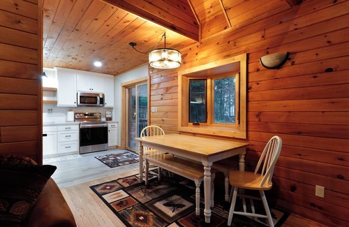 Ontonagon Cabina | Driftwood Cabin on Lake Superior Beach, Close to Porcupine Mountain State Park!