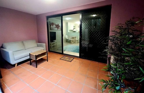 Spring Hill Apartamento | Parking, Wi-Fi, Court yard