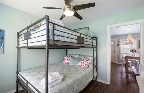 Surfside Beach Casa | The Surf Shack|BeachBox|Large Deck|Steps from Sand