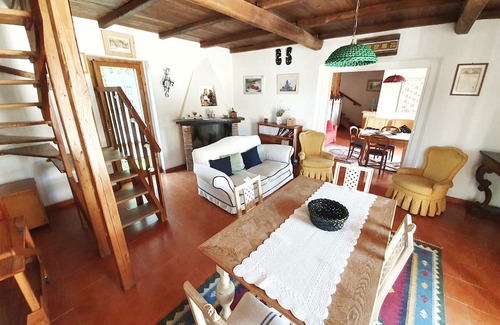 Castelraimondo Villa | Manor villa surrounded by greenery