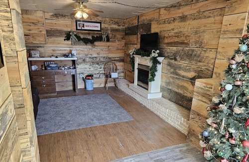 Melbourne Cabina | DenMill Cedar Lodge
