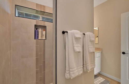 Diamond Valley Casa | *New Listing!* Central to Everything!
