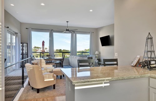 Diamond Valley Casa | *New Listing!* Central to Everything!