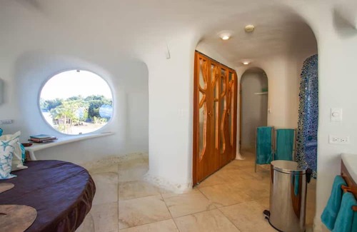 Placentia Villa | Alterhome Shark Studio