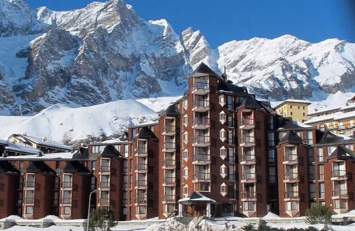 Cervinia Apartamento | Luxury 4beds ski-in&out steps from center