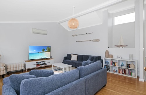 Marlo Casa | MOTS View - Mouth of the Snowy