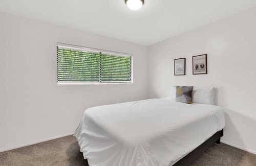 Canyon Rim Casa | New Listing! Updated, Convenient Urban Location Near Mountains, Covered Parking