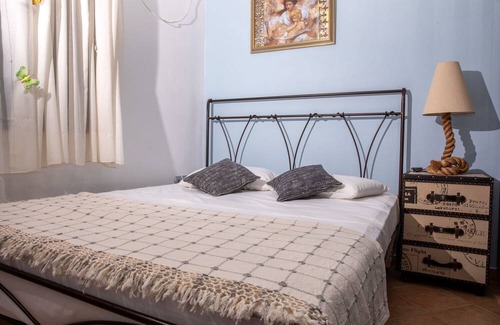 Leros Casa | Blue Heaven. Enjoy Sun and Magnificent View in a Peaceful Garden.