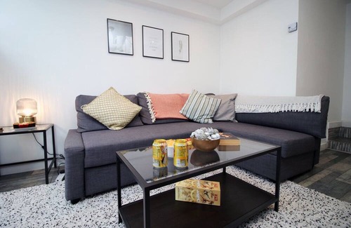 Roath Apartamento | Cardiff Getaway - City Center - Free Parking