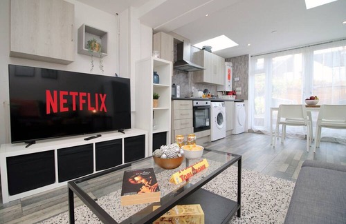 Roath Apartamento | Cardiff Getaway - City Center - Free Parking