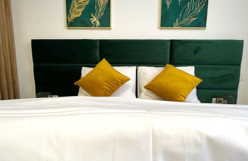 Sinaia Apartamento | Green Charm Studio with private parking