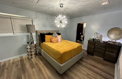 Stuttgart Casa | Cozy and homelike with a large back yard and great neighborhood