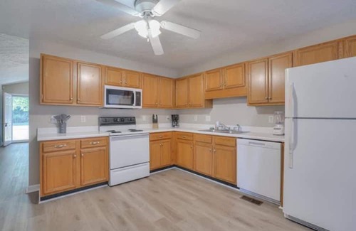 Murfreesboro Casa | OSborne- near VA/ soccer and baseball fields.