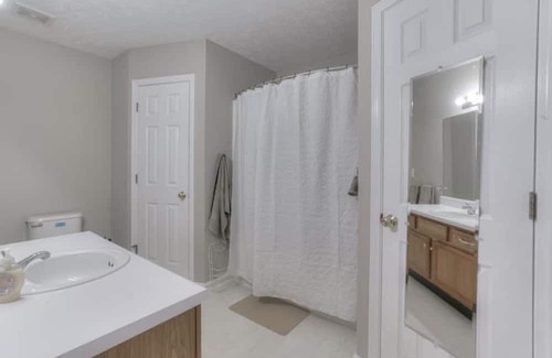 Murfreesboro Casa | OSborne- near VA/ soccer and baseball fields.