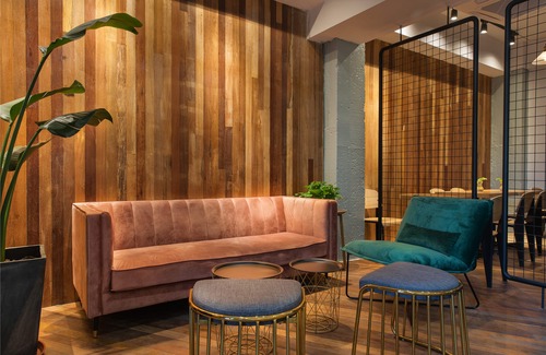Long Hua Hotel | Wander Hostel