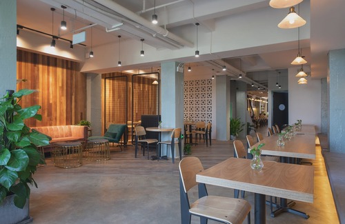 Long Hua Hotel | Wander Hostel